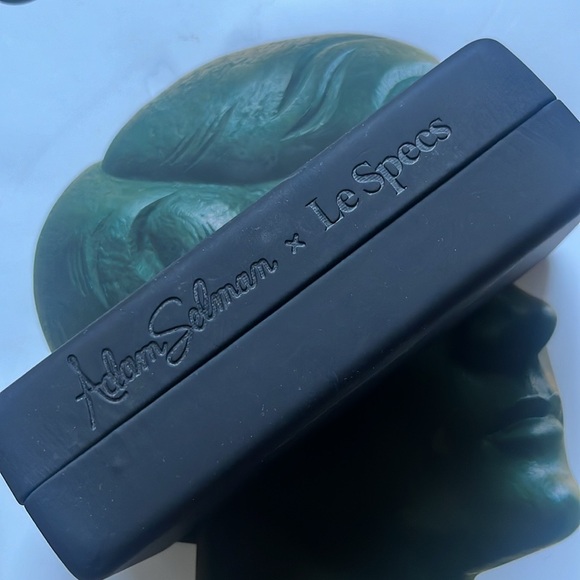 Adam Selman x Le Specs - Picture 3 of 4